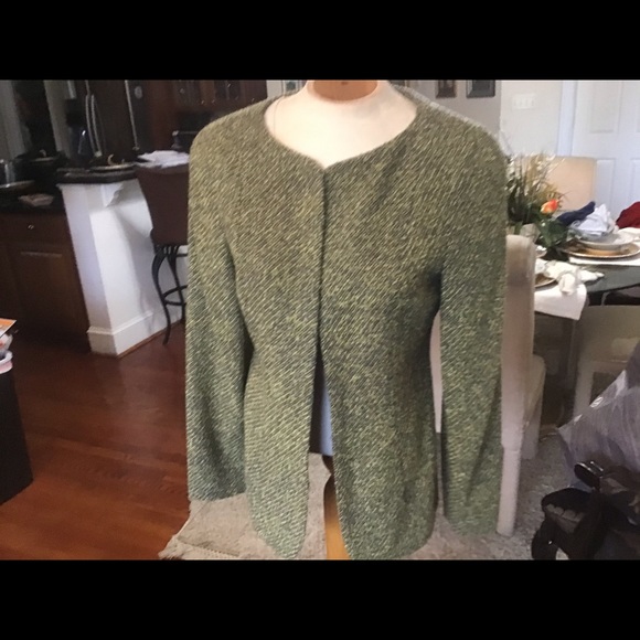 Blazer - Picture 2 of 2